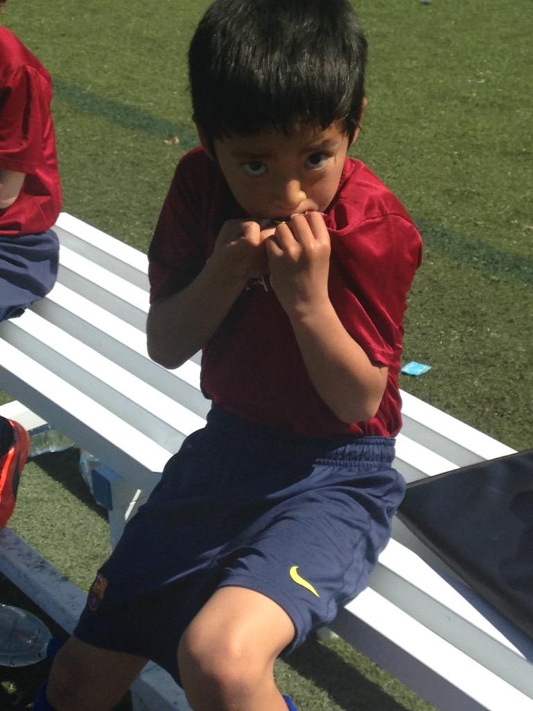 BarcaAcademy's tweet photo. Estima d'uns colors / Estima a unos colores #FCBEscolaINT http://t.co/KdH4Cn4fZg