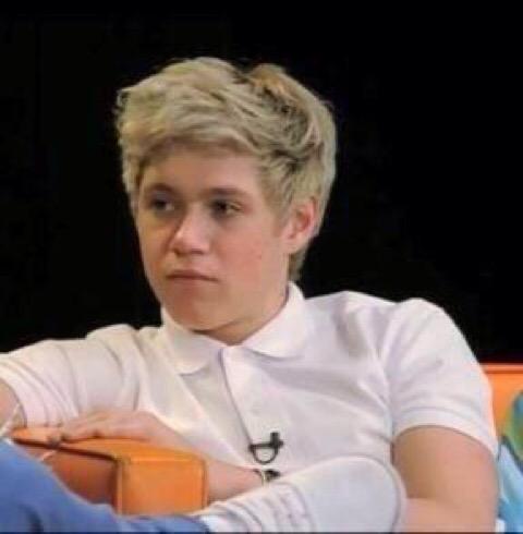 katekaas's tweet photo. "I want a normal life of a 22 year old"

"zaughty"

"I won't mind"
#masterofallwisdom http://t.co/vQZNNpzr4n
