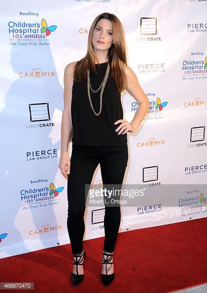 SuperSweetToy's tweet photo. The beautiful and wonderful @AshleyMGreene ! http://t.co/gmqNyn8vQr