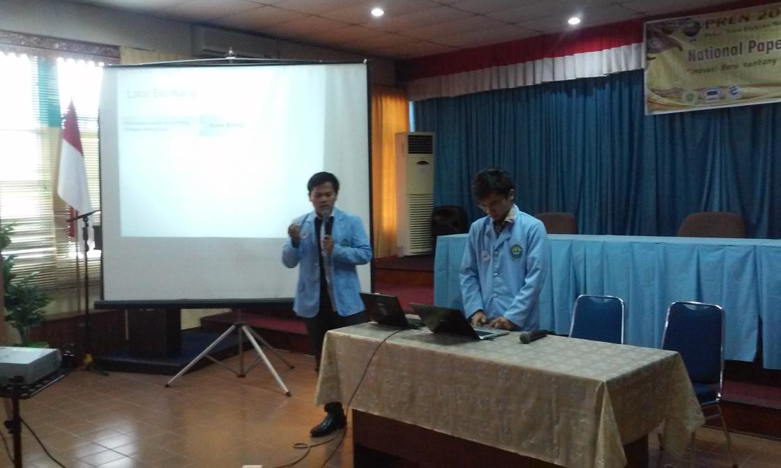 Saat presentasi dr tim lukman (universitas Riau)