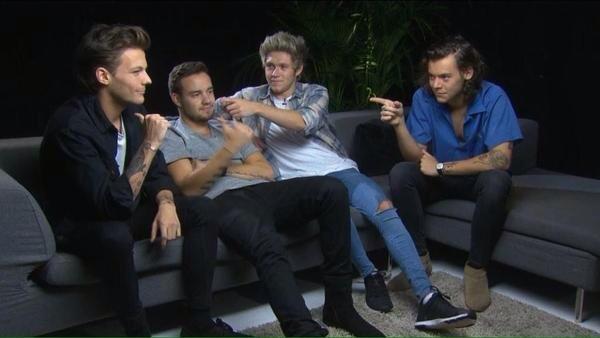 harrymoonchild's tweet photo. AND IT ALL MAKES SENSE TO ME 

#masterofallwisdom http://t.co/36gtfJvxAg