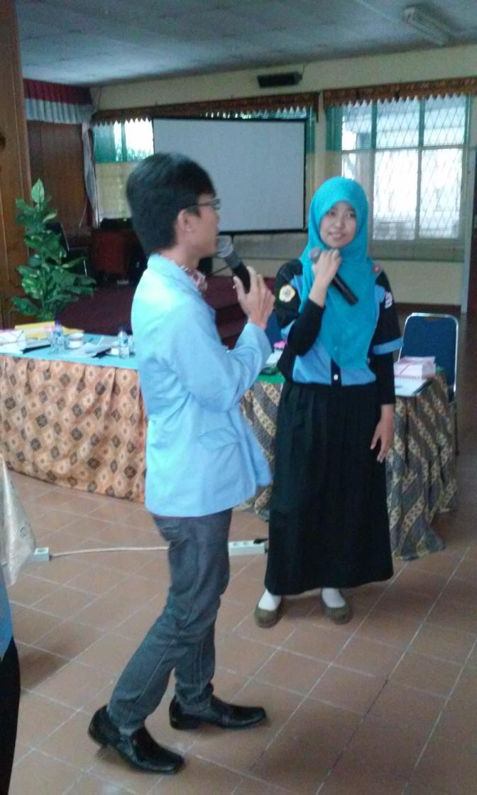 Perkenalan bareng mahasiswa Riau ,Bengkulu dan Brawijaya :)