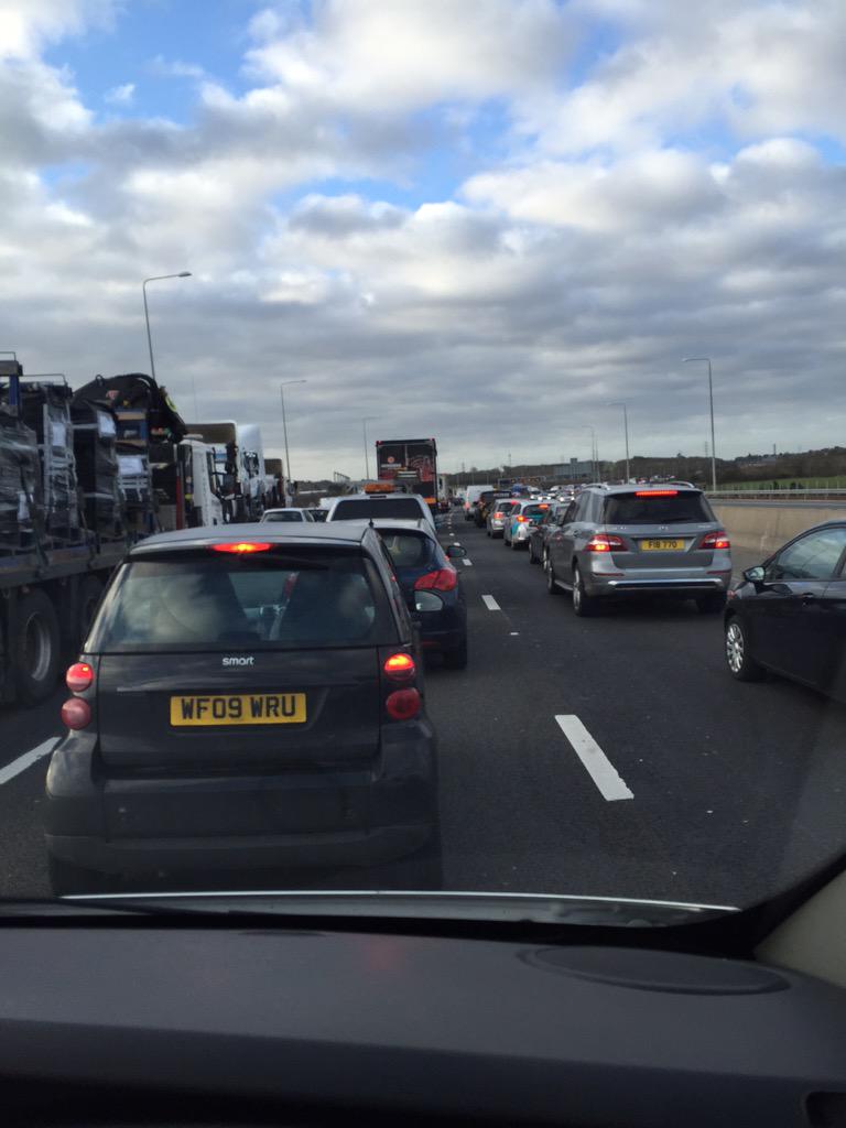 AndrewP22995970's tweet photo. Grrrrreat!!!! Traffic is poop http://t.co/YGTke9mhhh