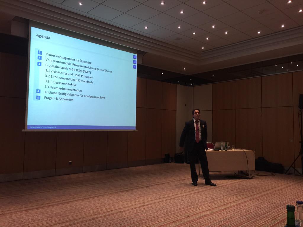 glfchat's tweet image. Thomas Estermann MMS Consulting in action at #Axios and #Glenfis Breakfast Briefing in Regensdorf !All !Xing