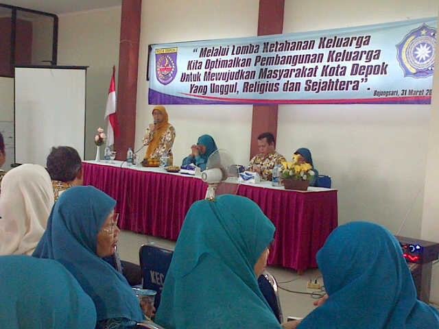 Kepala BPMK membuka Acara Lomba ketahanan Keluarga Tingkat Kota Depok, Bertempat di Kecamata Bojong Sari