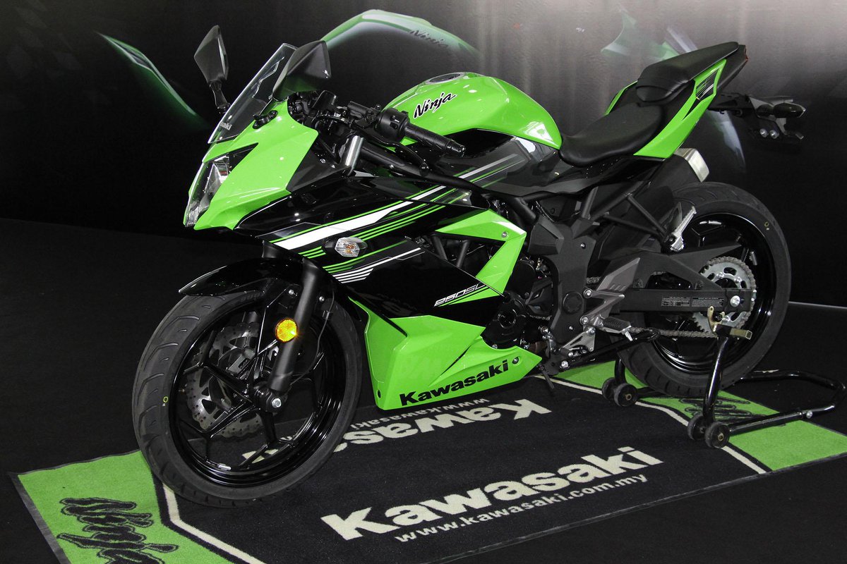 TheMotorcu's tweet photo. Uygun fiyat ve kaliteli 250cc arayanlar için Ninja 250SL #kawasaki #Motorcycle #Motosiklet #SS #motorbikes #sports http://t.co/r50VFyRUaq