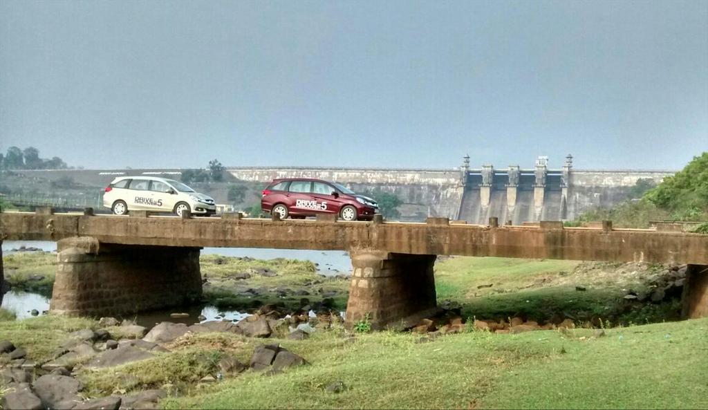 CarWale's tweet photo. Discovering the roads less taken, time to hit the  Coorg-Mysore-Bangalore Highway! 
@HondaCarIndia #Drivetodiscover5 http://t.co/D6Y06SDtvS