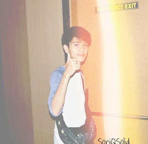 "<a href="/SoniQSolid/">SONIQ</a>: Naksir deh sama tasnya *salahfokus* 😂😂 "Naksir deh sama jempol nya ;D