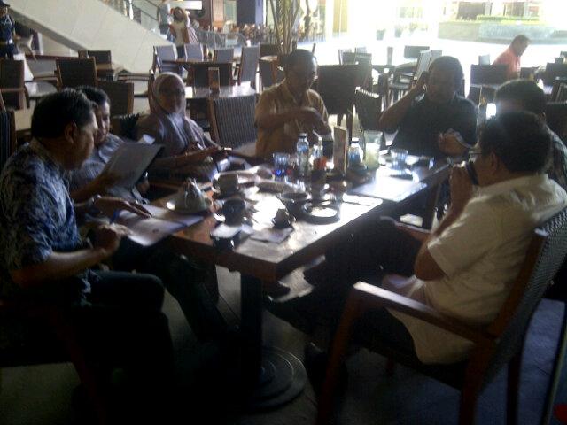 Warming up rapat pelaks musda gapensi jatim 2016