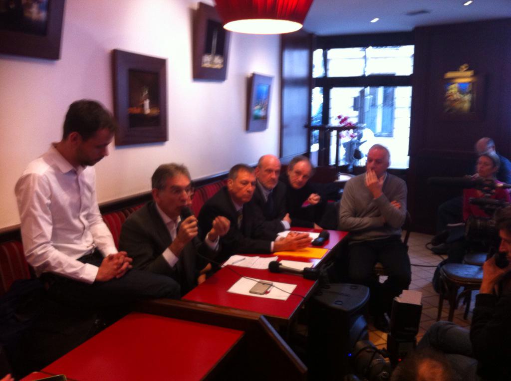 PascalMaurel's tweet photo. Les syndicats #médecins ne veulent pas lâcher avant débat parlement sur #loisante http://t.co/mxCtlyBhTx