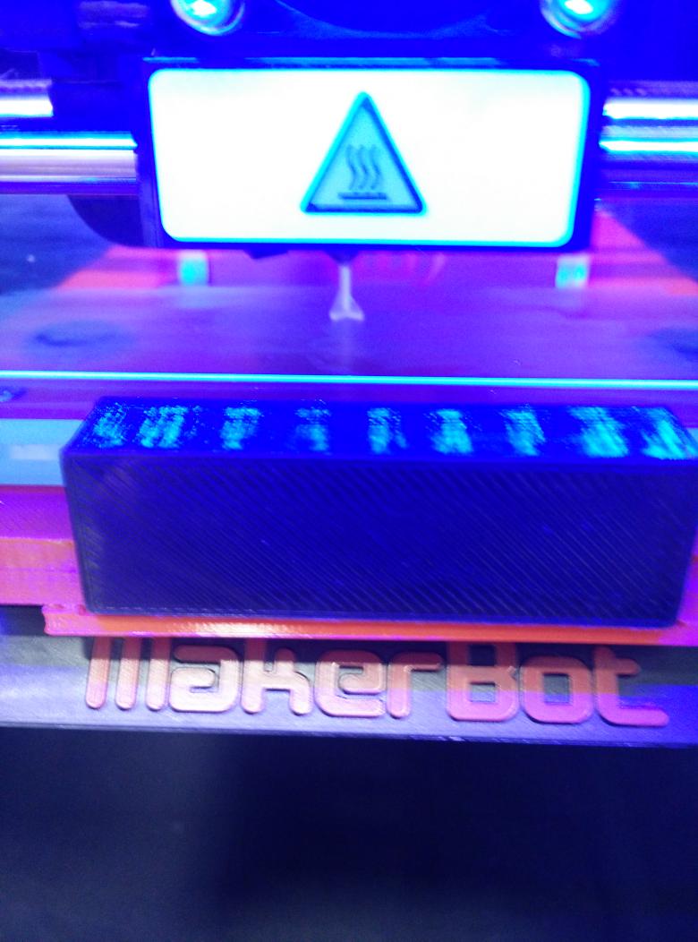 ZTRT2014's tweet photo. 3D Printing of the front and rear wings in 3D Printing Point Galway. http://t.co/Ch9Njg1QwU