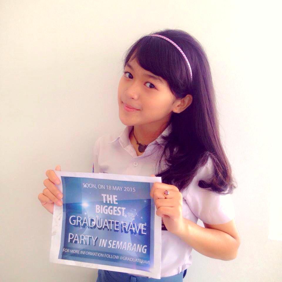 The Biggest GraduateRAVE ever in Semarang

segera di bulan MEI 2015 
info : <a href="/GraduateRave/">Graduate Rave 2016</a>