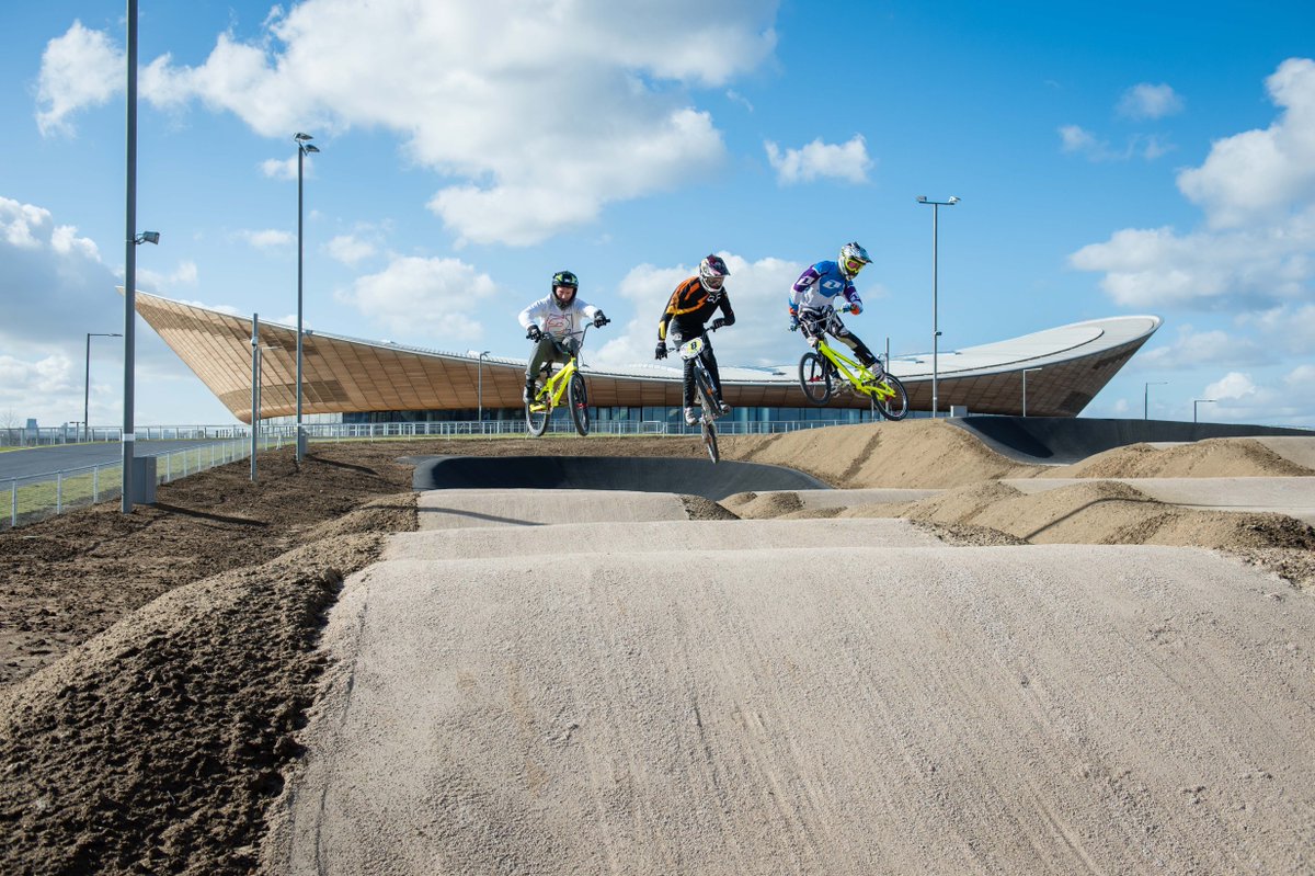 LeeValleyVP's tweet photo. It's been a year since we opened our doors to the public. Thanks for making it a great one! #OpenOneYear #LeeValley http://t.co/6wjnI2Q5VO
