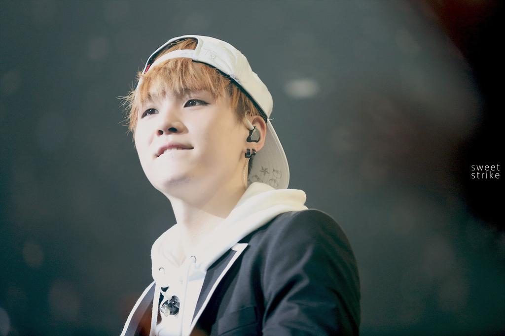 CBb1LPLUgAAjqKW.jpg:large