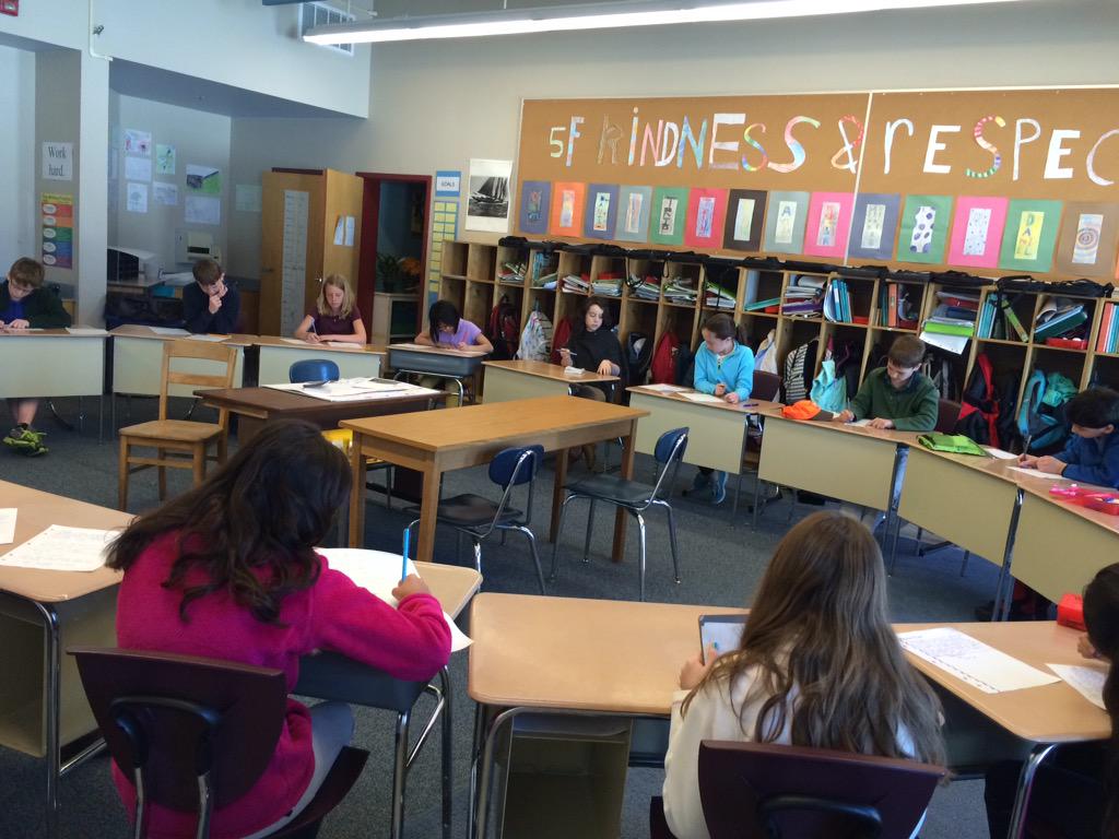 MrFrank5F's tweet image. Handwriting our discussion summary paragraphs...it&apos;s time to sink or swim. #NoTechNoProblem