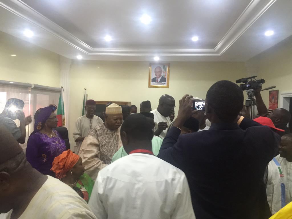 eggheader's tweet photo. #APC National Chairman's office right now. - http://t.co/KU5OELVjen