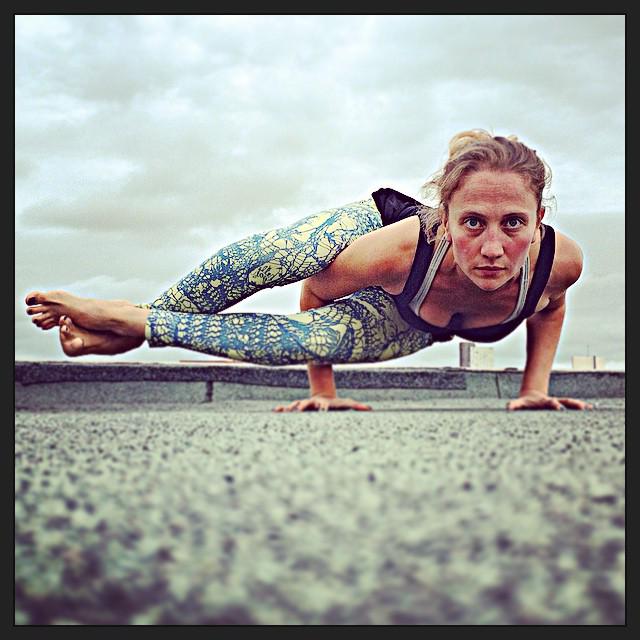 YogaVibes's tweet photo. Flow fearlessly w/ @LadyYogaga! Release tension to prep for some unique #armbalances @yogatree http://t.co/W4T61k8ysT http://t.co/j0yXvpEWDg
