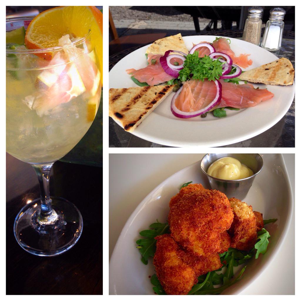 InfoSunnyside's tweet photo. #happyhour at Sunnyside Cafe from 4-7pm Wednesday - Friday! #eatyourheartout http://t.co/LxyaosAPAF