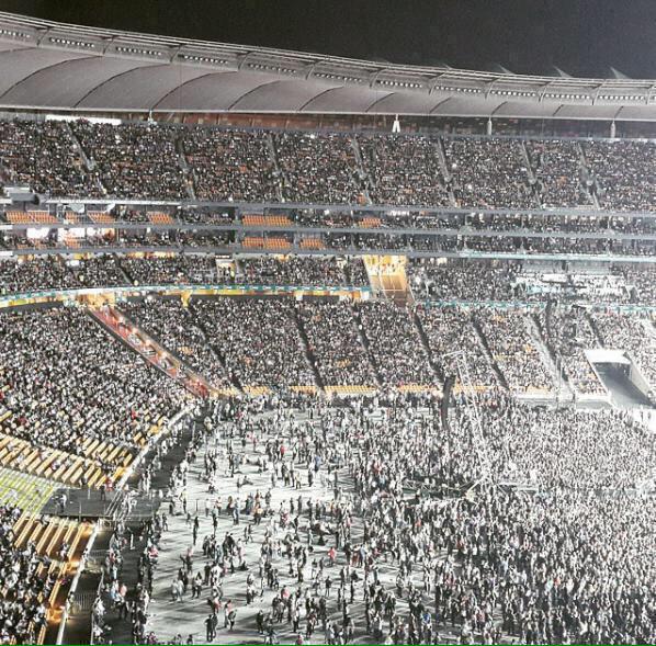 DireMystery's tweet photo. -One direction won
"How?"
-Bc you rted this &amp; showed ur support

I vote for #OneDirection #TheyreTheOne @radiodisney http://t.co/Of3z9Bts6q