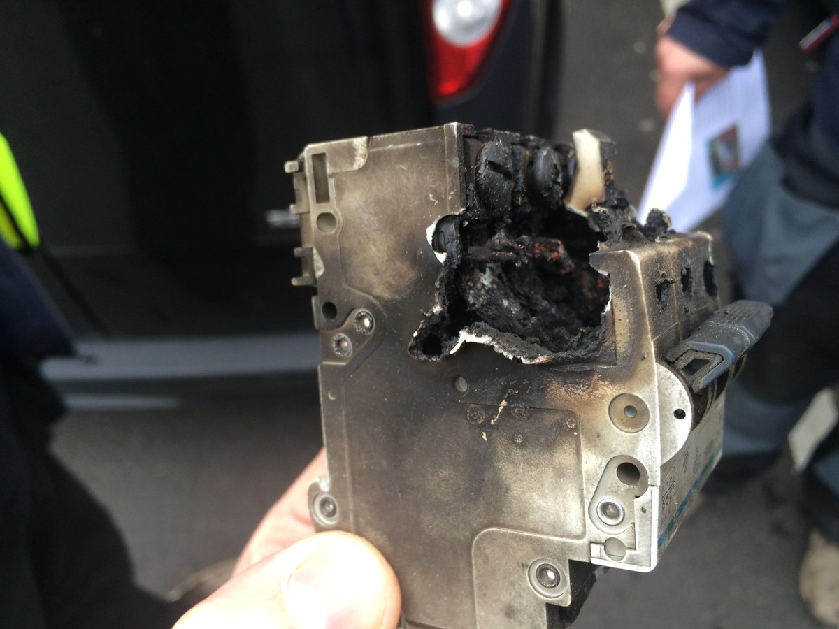 ClintonElectric's tweet photo. Ive seen some damaged MCB's in my time, but this on wins hands down. Have you had your electrics Tested? http://t.co/l3aUmkAGLR