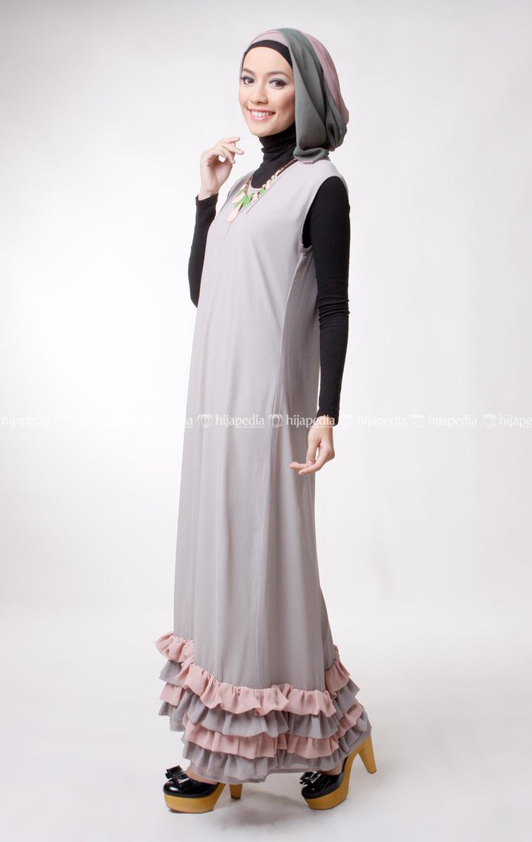 hijapedia's tweet photo. Allana Dress by Ratu disc 35%. grab it here dear -> http://t.co/2eu4pQzbWP http://t.co/cpYHooWMzf