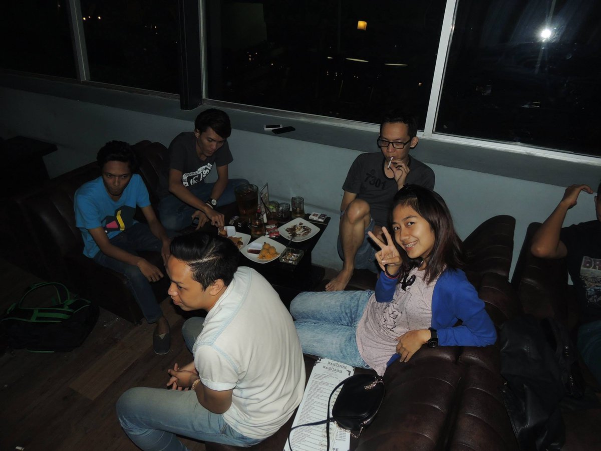 JhoeSparrow's tweet photo. bandung II http://t.co/0vmsqKdazH