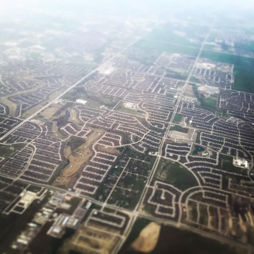 HoopesLindsay's tweet photo. @AmericanAir Good morning Dallas! http://t.co/QfJFTBmuMq