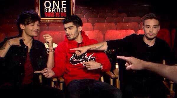 mydreamsjuss's tweet photo. Ragazza normale:"Chi ha creato questo hastag?"
Zayn e Liam:"Louis"😂😂
#masterofallwisdom http://t.co/MTqyamcF4i