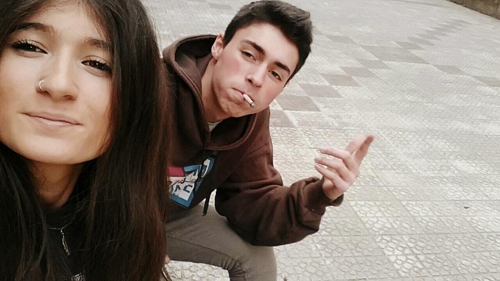 14maitane's tweet photo. No me lo quito de encima ni a patadasss @EnekoBeldarrain http://t.co/n9f8ul5jwl