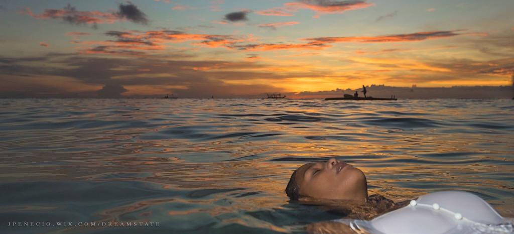 jpenecio's tweet image. One my favorite shots taken while on vacation in #Boracay with @fretztyle