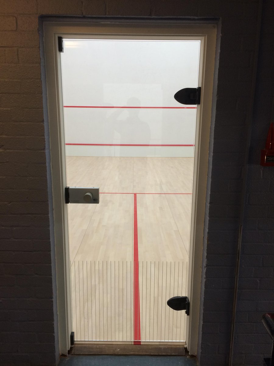 RyanLeisureltd's tweet photo. New @junckersfloors and Ellis Pearson glass doors for the squash courts @GLL_UK Queen Mother Sports Centre, Victoria http://t.co/XpFHlaYCT5
