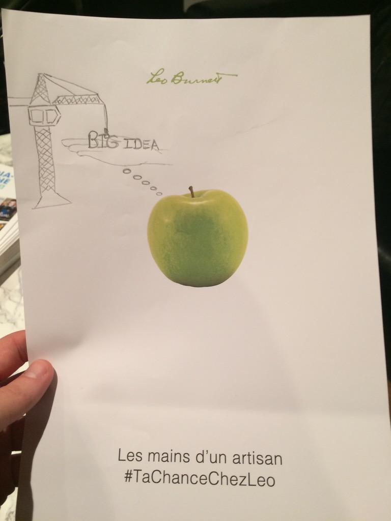 Fabijet's tweet photo. Les mains d'un artisan

Parce que l'exécution commence par la réflexion. #tachancechezleo http://t.co/ZrugSYP8ko