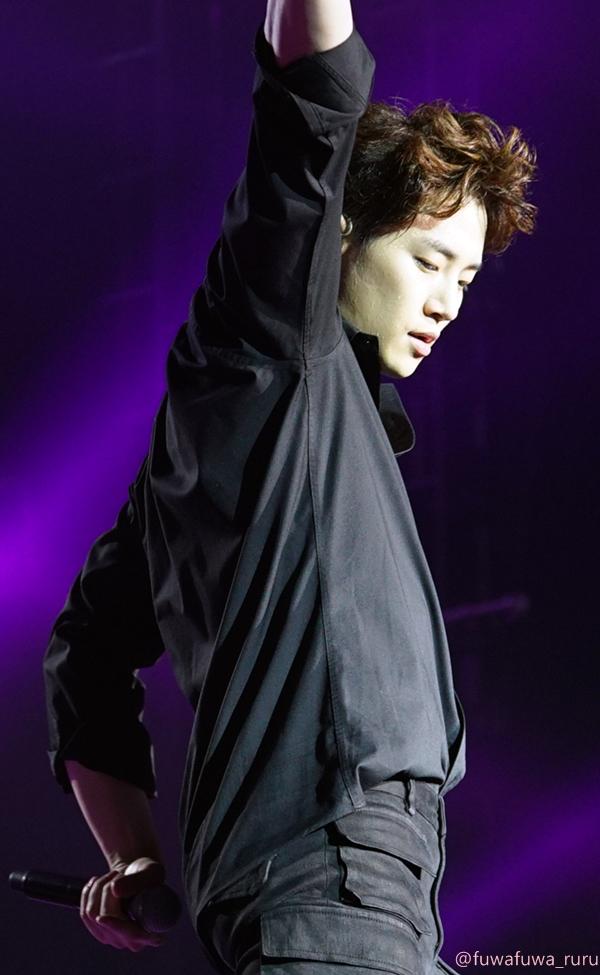fuwafuwa_ruru's tweet photo. 150328 2PM Go Crazy in Jakarta #2PMJKT #준호 #JUNHO #2PM http://t.co/OZLlgbWUXY