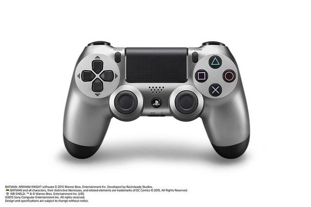 PlayStation's tweet photo. Feast your eyes on the limited edition Batman: Arkham Knight PS4 bundle: http://t.co/j2BuJLARUD Pre-order today http://t.co/bvZq2VA6Ls