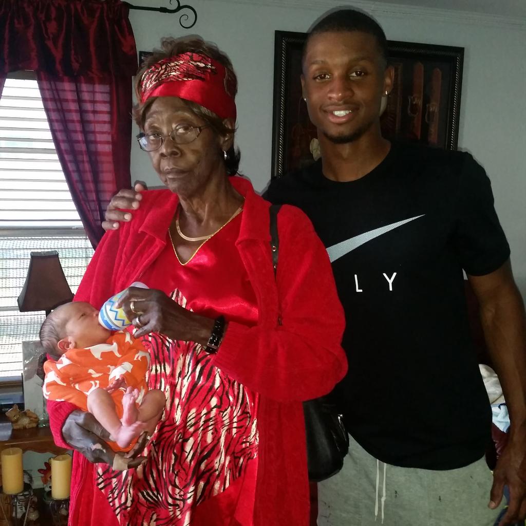 JenniferSpring's tweet photo. My husband @bookie_10 and his Great Grandma with #jaxryder http://t.co/oCUb343Ktp