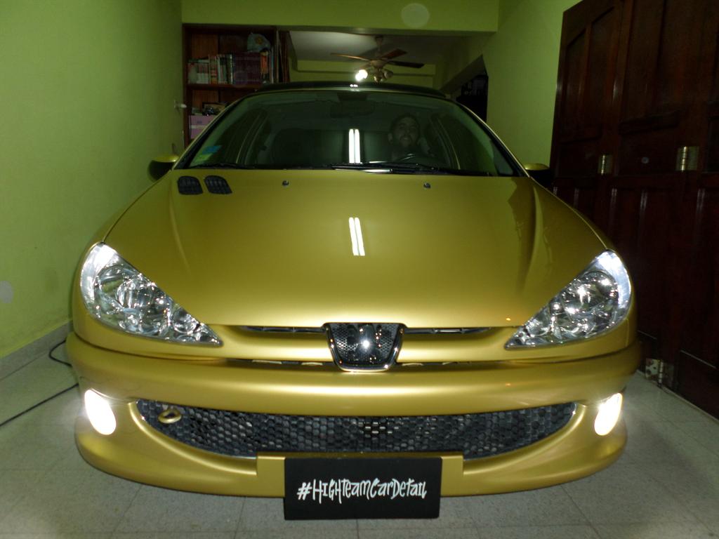 highteamcd's tweet photo. Trabajito de fin de semana que #quedoespejo  #Peugeot206 con tratamiento cerámico @detailmania http://t.co/oEHtKjSLqv