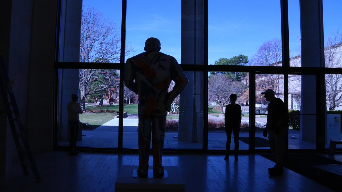 'Handout Man' is on the lookout at #UNL's <a href="/SheldonMuseum/">Sheldon Museum of Art</a> | go.unl.edu/yzwz