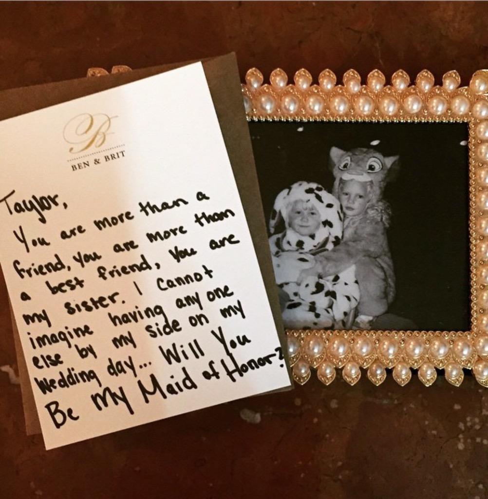 theletterclub's tweet image. Now this is how to ask your friend to be your maid of honour. @taylorswift13 #writeonpaper #monogram #stationery