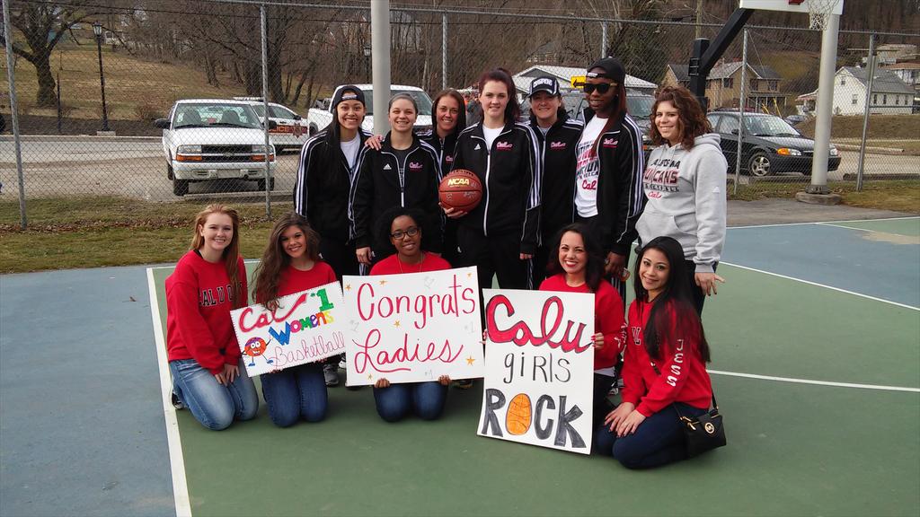 PennWCalifornia's tweet image. Members of the @CalUofPAWBB team pre-parade. Starts at 11! Third St. to Convocation Center.