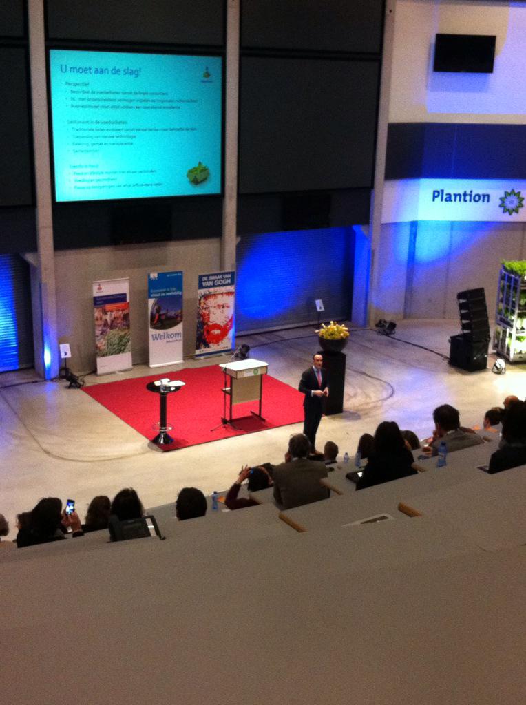 <a href="/HansHaaren/">Hans van Haaren</a> geeft ons deze tips mee - <a href="/Versmarketeer/">Versmarketeer</a> - en krijgt veel complimenten uit t publiek.