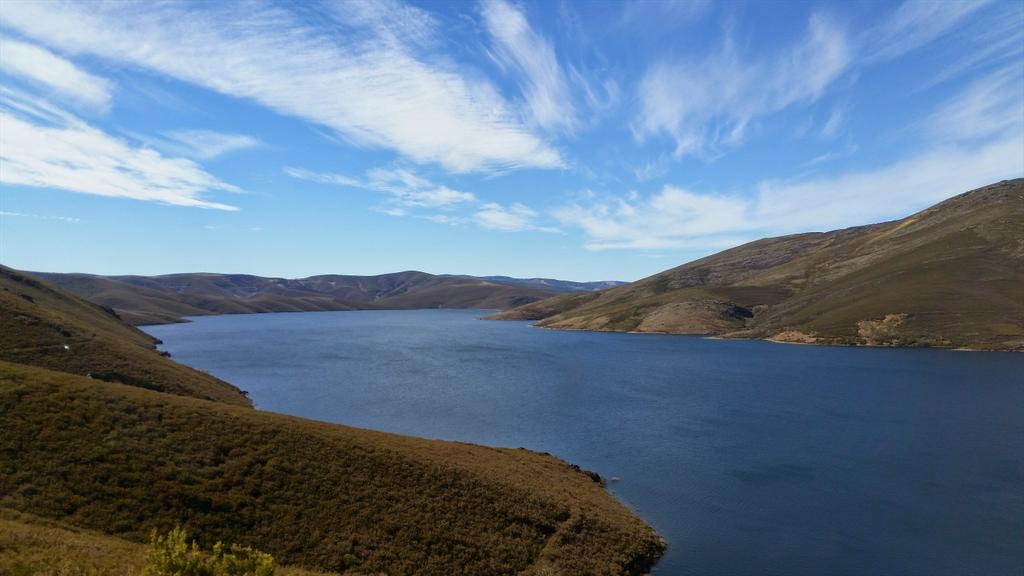 LorenzOurense's tweet photo. #Ourense é unha Provincia moi rica en paisaxes e tesouros coma estes #OInvernadoiro #VilariñoDeConso #GaliciaCalidade http://t.co/kq3Ygzv1FW