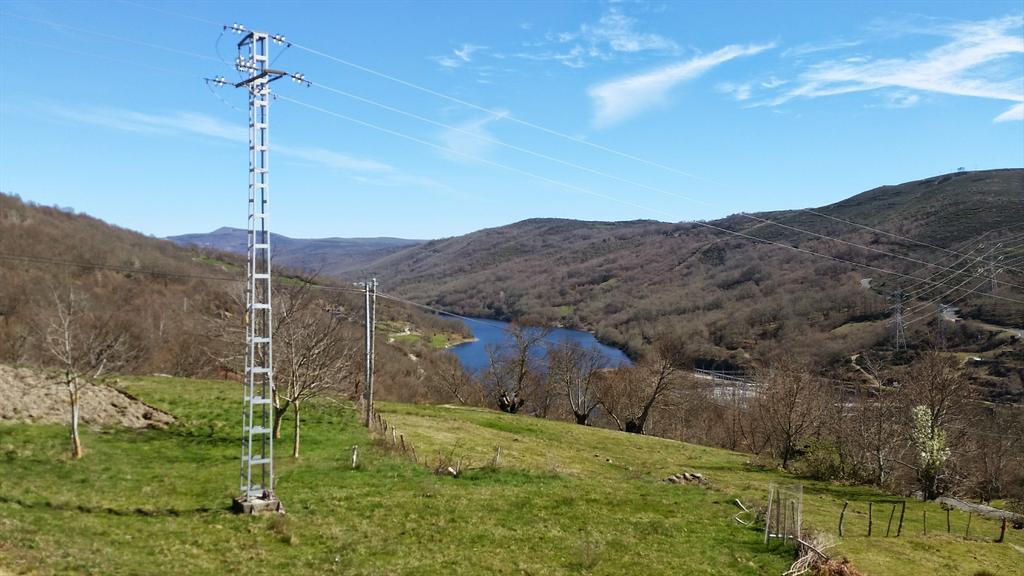 LorenzOurense's tweet photo. #Ourense é unha Provincia moi rica en paisaxes e tesouros coma estes #OInvernadoiro #VilariñoDeConso #GaliciaCalidade http://t.co/kq3Ygzv1FW