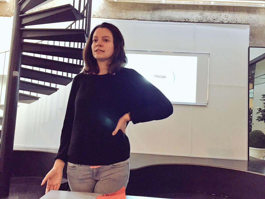 NarjissMezzour's tweet image. #webinno @EEMI75 @Grenoble_EM présentation @TheBosonProject par Guillemette #genY #TransformonsNotreEntreprise