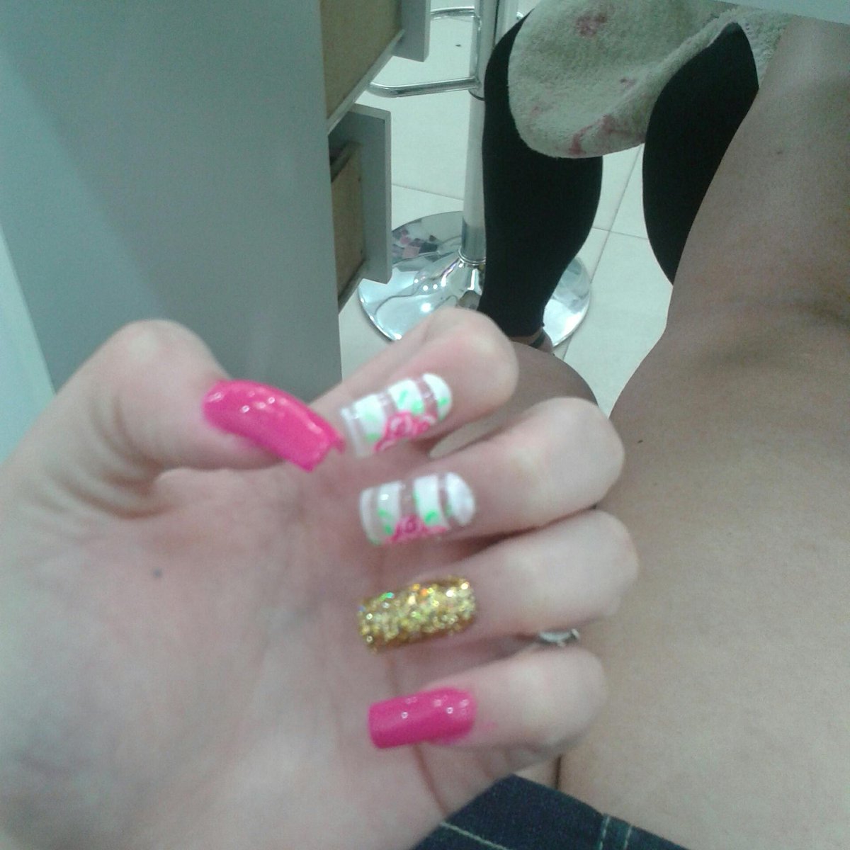 NeykaHG's tweet photo. Lo q casi no me gusta amii psss http://t.co/7IXBP9PmNW