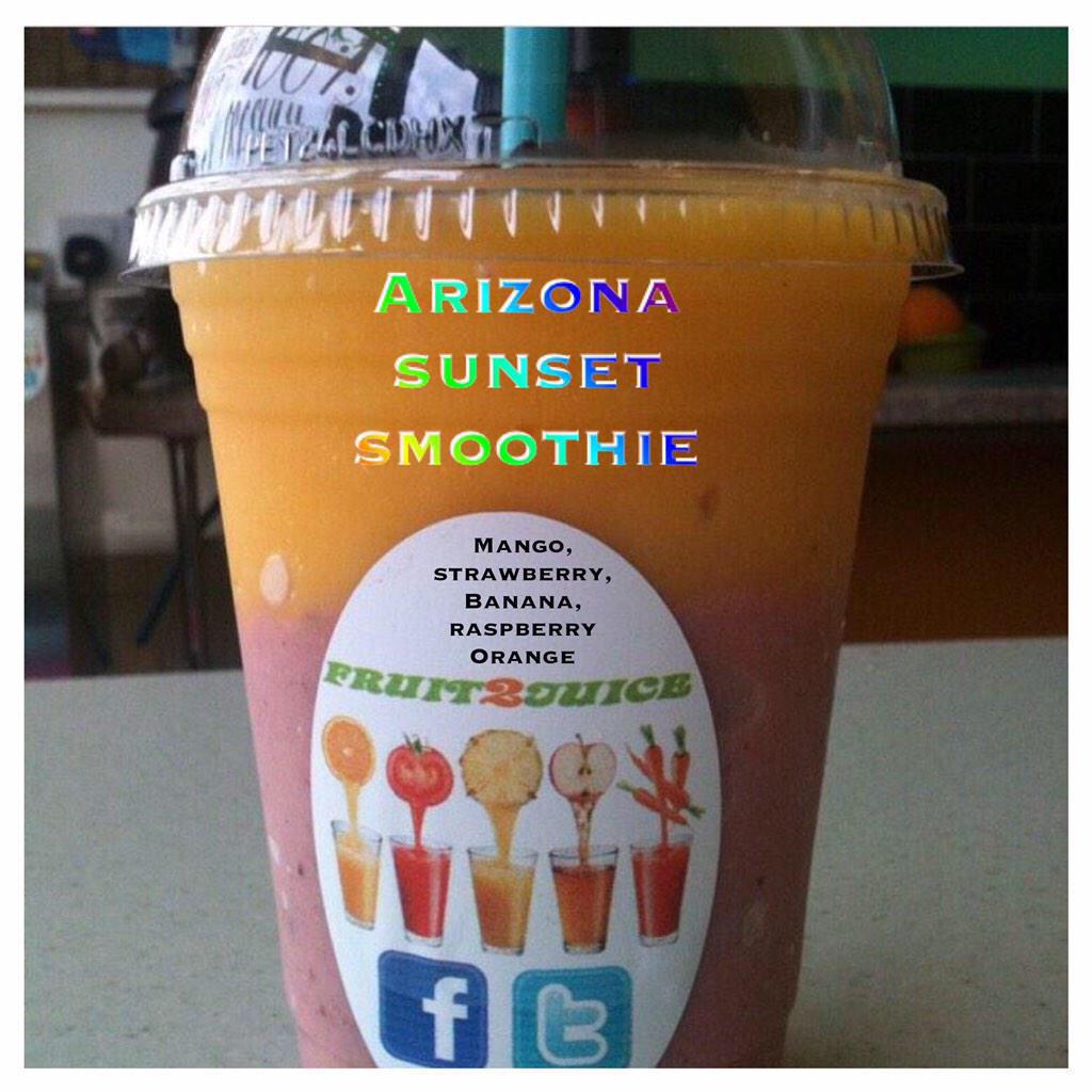 Fruit2Juice_'s tweet photo. Arizona Sunset Smoothie Coming Soon 🌅
#fruit2juice #mango #orange #raspberries #banana #strawberries #ButtonStreet http://t.co/B0oG6yiUjm