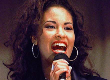 NBCNightlyNews's tweet photo. Remembering Selena on the 20th anniversary of her death http://t.co/5S7gJlJ5eT http://t.co/67n8NGe6UC
