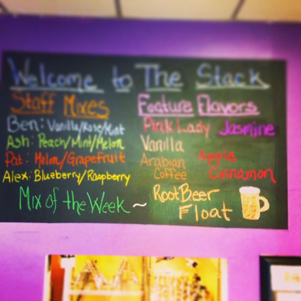 StackHookah's tweet photo. Rootbeer float is our flavor of the week! 20% off if you come in before seven! (Does not include pens games or events http://t.co/y3GLnACHE4