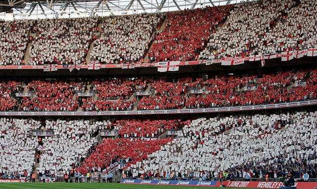 Betfair's tweet photo. RT and Follow for the chance to win one of FIVE x £10 FREE BETS for #ITAvENG tonight! #TapTapBOOM http://t.co/Mu8aDX5H6g