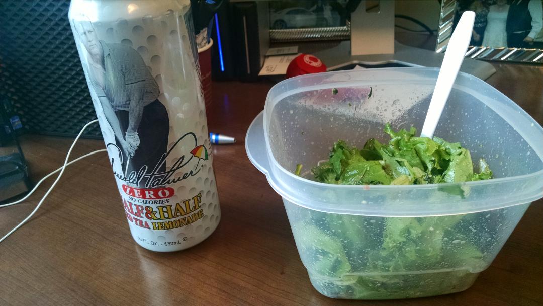 cferge's tweet photo. Healthiest lunch I'll ever eat lol #healthylunch #Whogivesashitabouthashtags http://t.co/sEg6h1uNBw