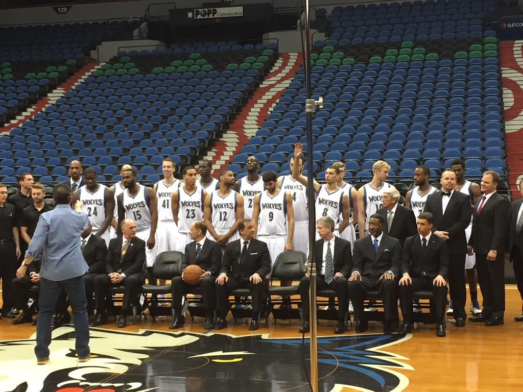 Timberwolves's tweet image. Come on guys, can't we take a nice team photo?